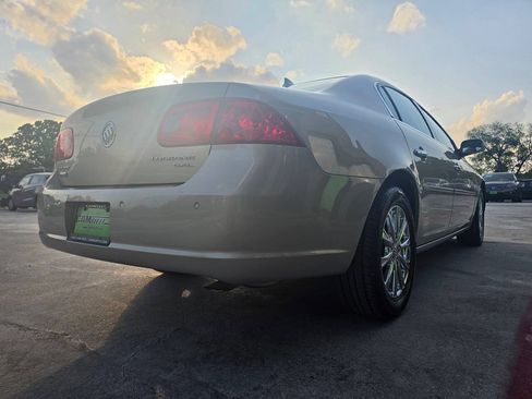 Used 2009 Buick Lucerne CXL w/ Driver Confidence Package FWD image 11