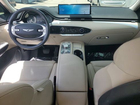 Used 2025 Genesis GV70 2.5T AWD/4WD image 18