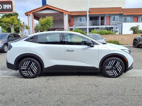 New 2026 Nissan Leaf SV+ image 4