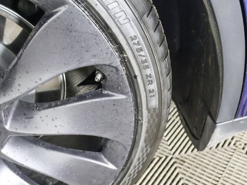 Used 2023 Tesla Model Y Performance image 22