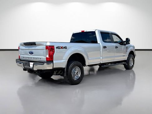 Used 2019 Ford F350 XL w/ Power Equipment Group AWD/4WD image 3