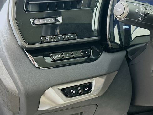 Used 2025 Lexus RX 350 Premium Plus w/ Accessory Package (Z1) image 10