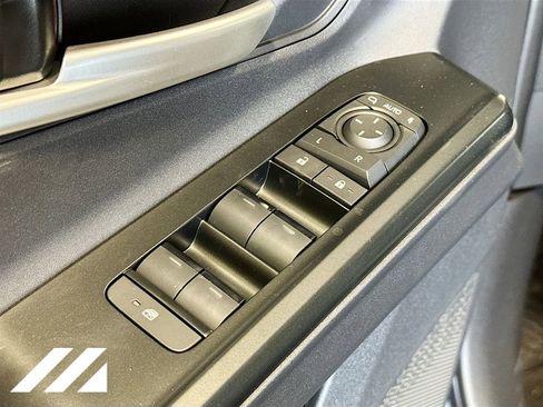 New 2026 Subaru Solterra AWD/4WD image 18