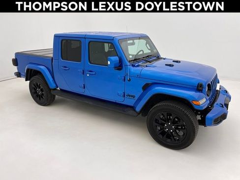 Used 2022 Jeep Gladiator Overland image 1