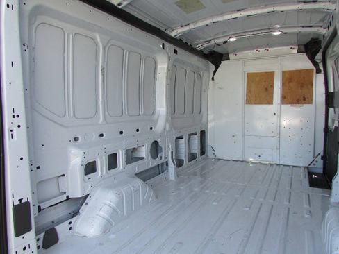 Used 2023 Ford Transit 150 Medium Roof RWD image 27