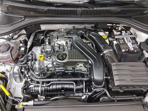 Used 2023 Volkswagen Jetta SE FWD image 35