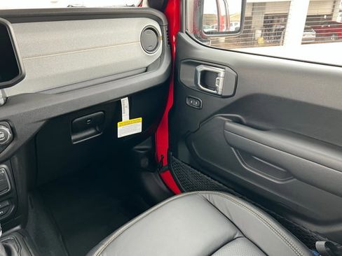 New 2026 Jeep Wrangler Unlimited Sport image 10