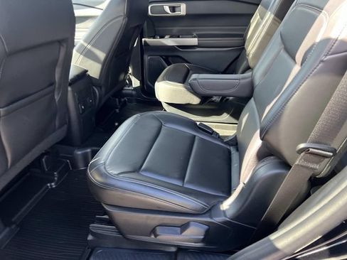 Certified 2023 Ford Explorer XLT w/ Equipment Group 202A AWD/4WD image 13