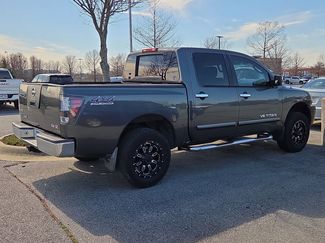 Used 2005 Nissan Titan SE video 2