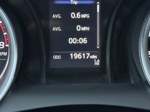 Certified 2022 Toyota Camry LE image 21