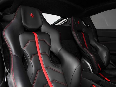 Used 2017 Ferrari 488 GTB RWD image 28
