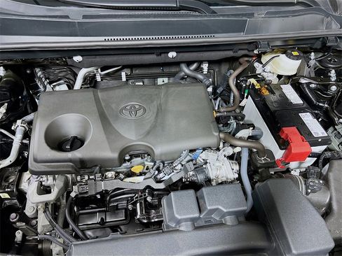 Certified 2025 Toyota RAV4 LE image 27