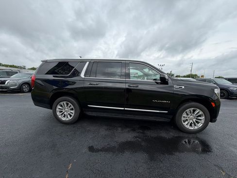 Used 2024 GMC Yukon XL SLT AWD/4WD image 2