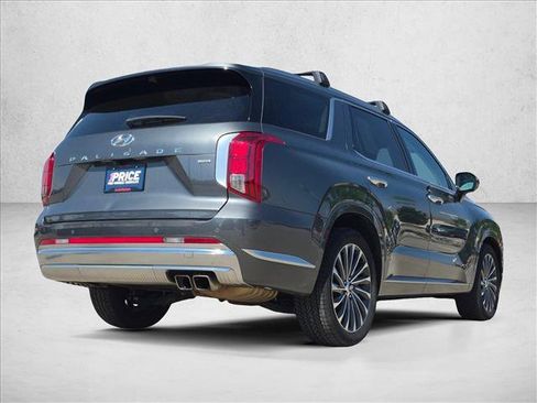 Used 2023 Hyundai Palisade Calligraphy w/ Cargo Package AWD/4WD image 5