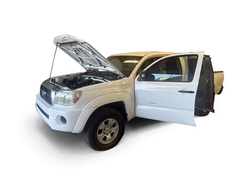 Used 2011 Toyota Tacoma 4x4 Access Cab w/ SR5 Pkg #2 image 13