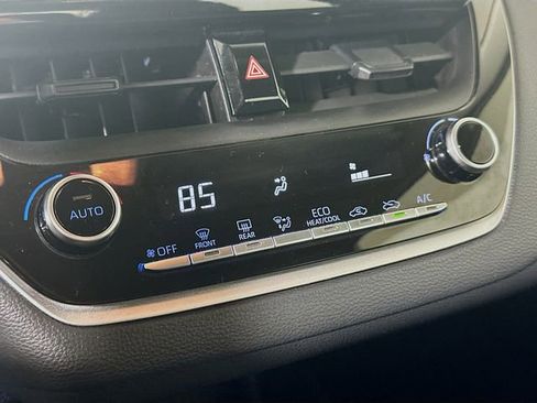 Certified 2022 Toyota Corolla LE image 17