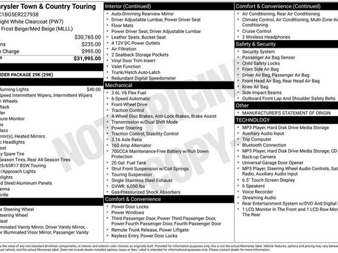 Used 2014 Chrysler Town & Country Touring FWD image 9