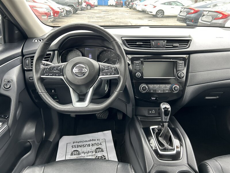 Used 2019 Nissan Rogue S w/ Special Edition Package AWD/4WD image 12