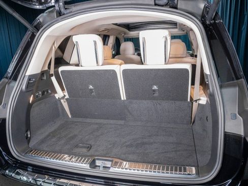 Certified 2026 Mercedes-Benz GLS 450 4MATIC image 7