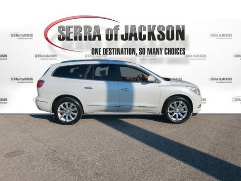 Used 2017 Buick Enclave Premium w/ Experience Buick Package FWD image 9