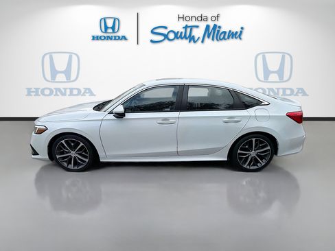 Used 2022 Honda Civic Touring image 4