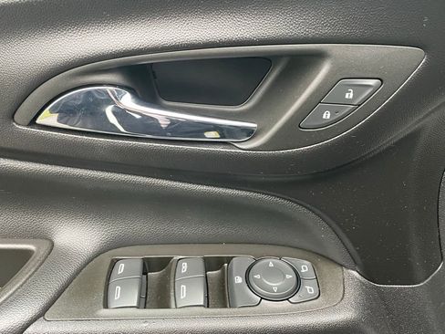 Certified 2023 Chevrolet Equinox LT AWD/4WD image 25
