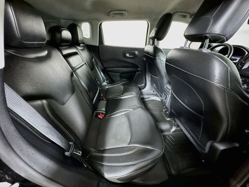 Used 2018 Jeep Compass Latitude w/ Popular Equipment Group AWD/4WD image 22