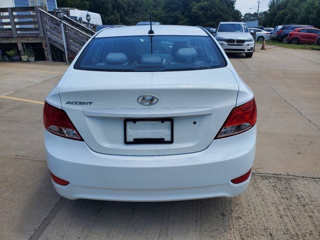 Used 2016 Hyundai Accent SE FWD image 9