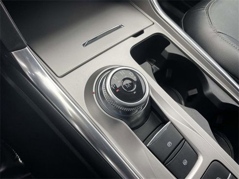 Used 2020 Ford Explorer Limited image 22