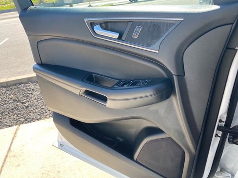 Used 2024 Ford Edge SEL image 29