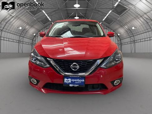 Used 2019 Nissan Sentra SR image 2