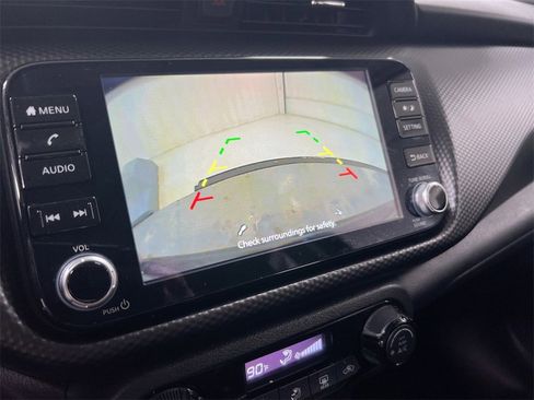 Used 2021 Nissan Kicks SV image 14