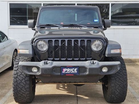 Used 2020 Jeep Gladiator Sport w/ Quick Order Package 24S image 2