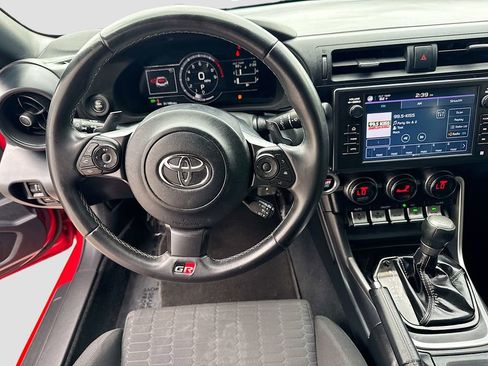 Used 2022 Toyota GR86 w/ ALL Weather Mat Package (TMS) image 20