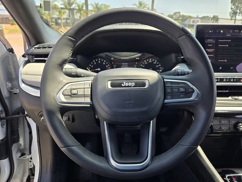 Used 2023 Jeep Compass Limited AWD/4WD image 11