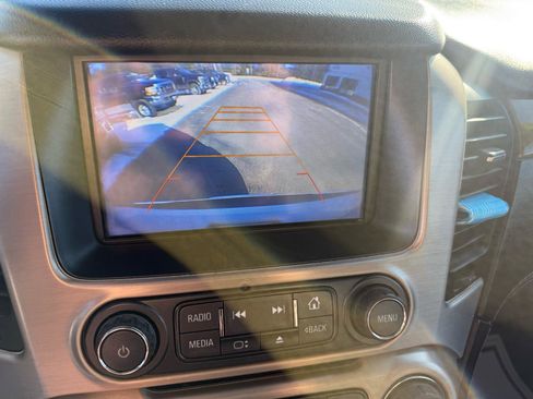 Used 2017 GMC Yukon Denali w/ Open Road Package image 31