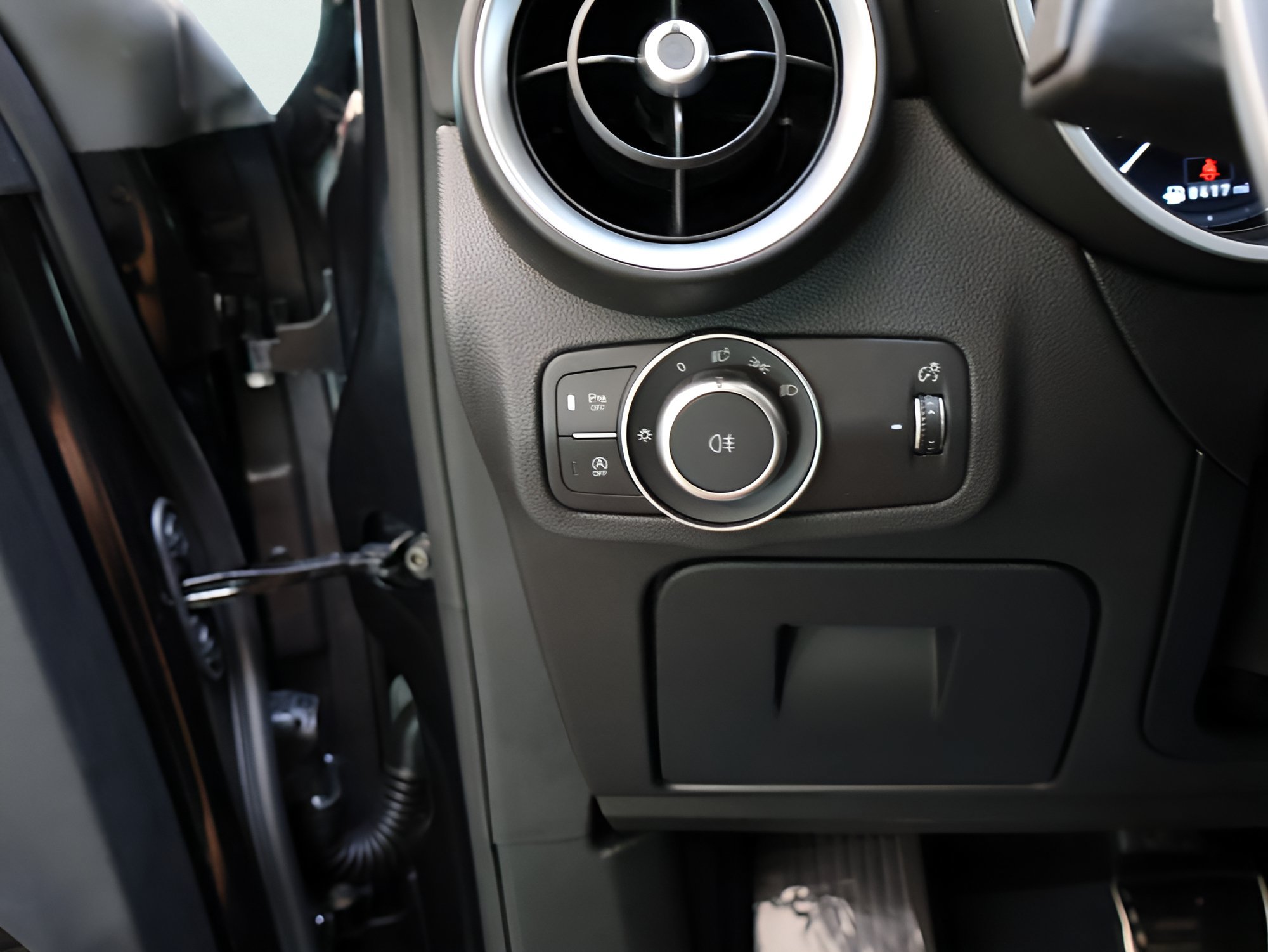New 2026 Alfa Romeo Stelvio Sprint AWD/4WD image 33