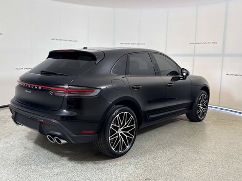 Used 2024 Porsche Macan AWD/4WD image 5