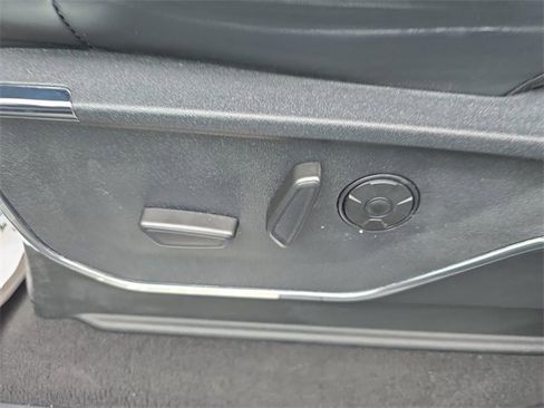 Used 2024 Ford F250 Platinum w/ FX4 Off-Road Package image 16