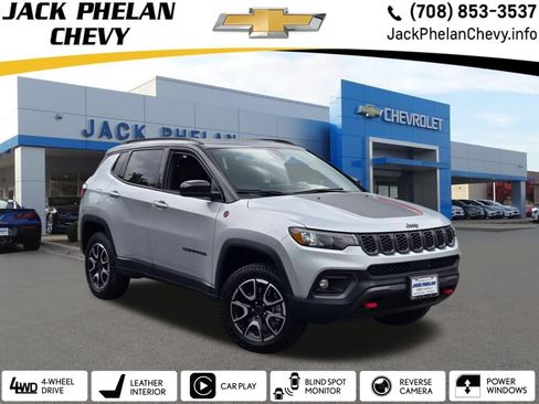 Used 2025 Jeep Compass Trailhawk AWD/4WD image 1