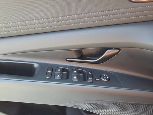 Certified 2025 Hyundai Elantra Sport FWD image 27