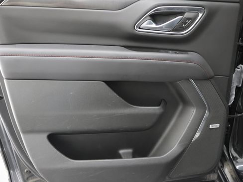 Used 2023 Chevrolet Suburban RST w/ Luxury Package image 43