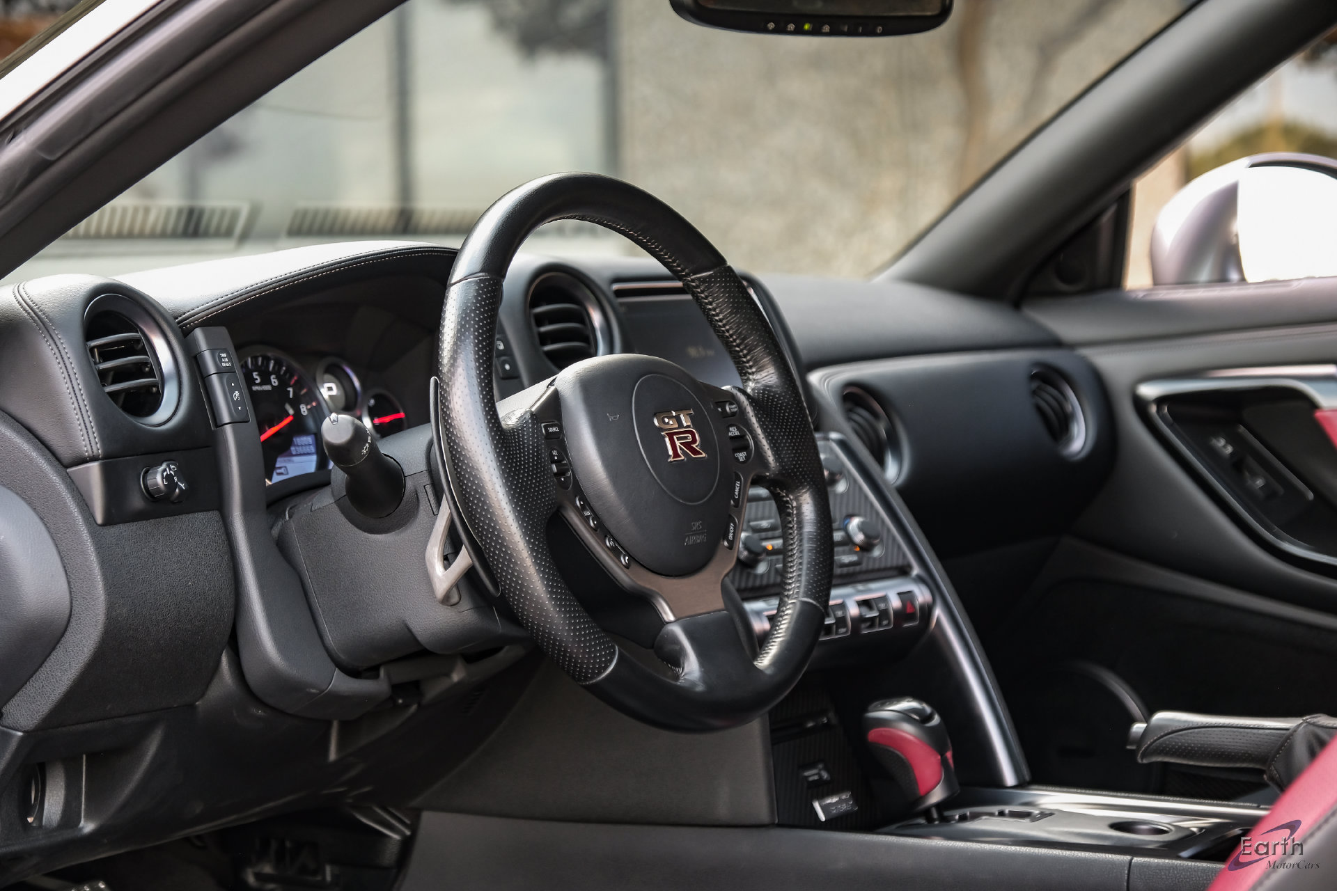 Used 2013 Nissan GT-R Black Edition AWD/4WD image 47