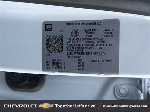 Used 2023 Chevrolet Colorado W/T image 38