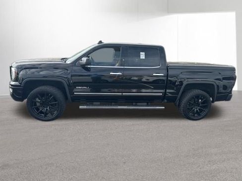 Used 2017 GMC Sierra 1500 Denali image 2