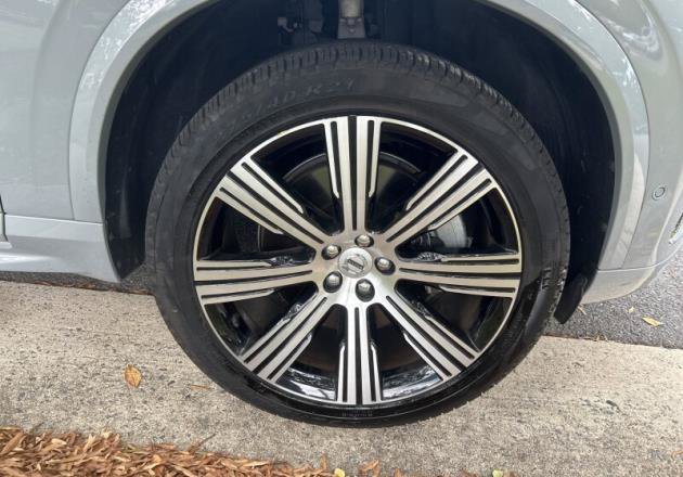 Used 2024 Volvo XC90 T8 Plus AWD/4WD image 14