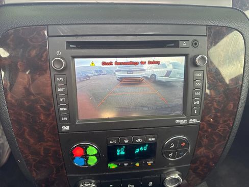 Used 2012 GMC Yukon XL Denali AWD/4WD image 24