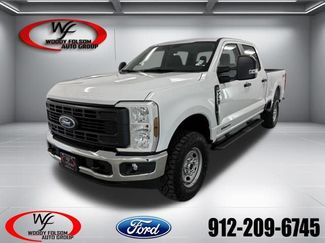 New 2026 Ford F250 4x4 Crew Cab Super Duty 360° Tour