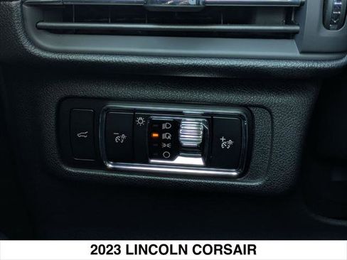 Used 2023 Lincoln Corsair Standard image 21