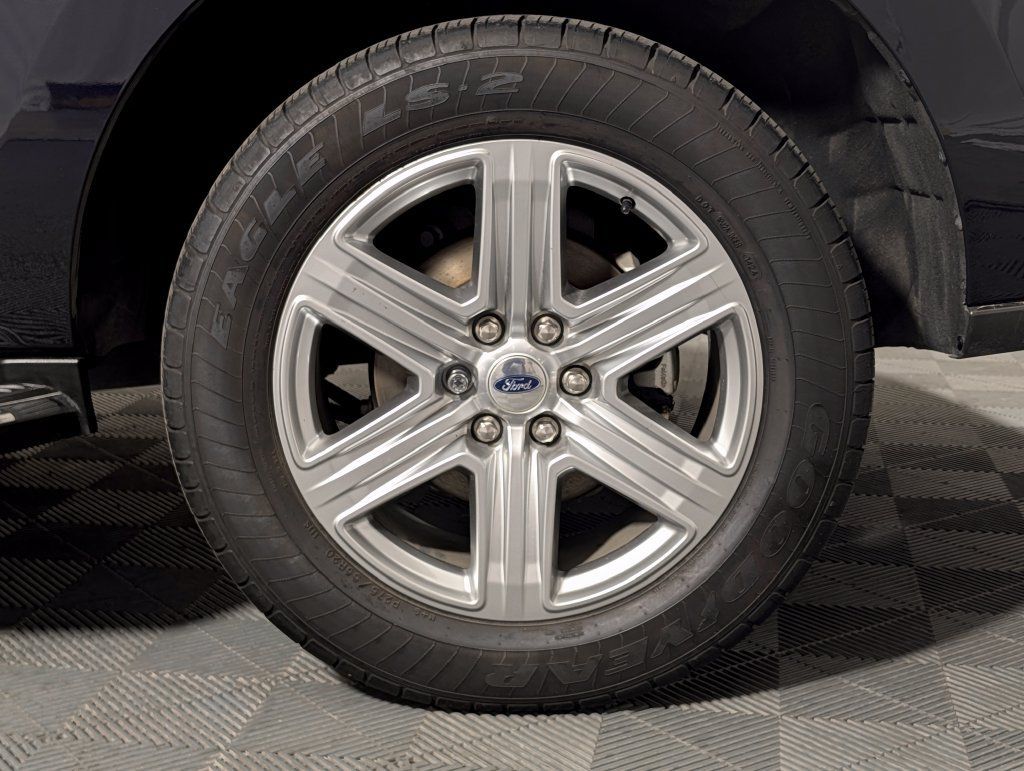 Used 2021 Ford Expedition XLT RWD image 29